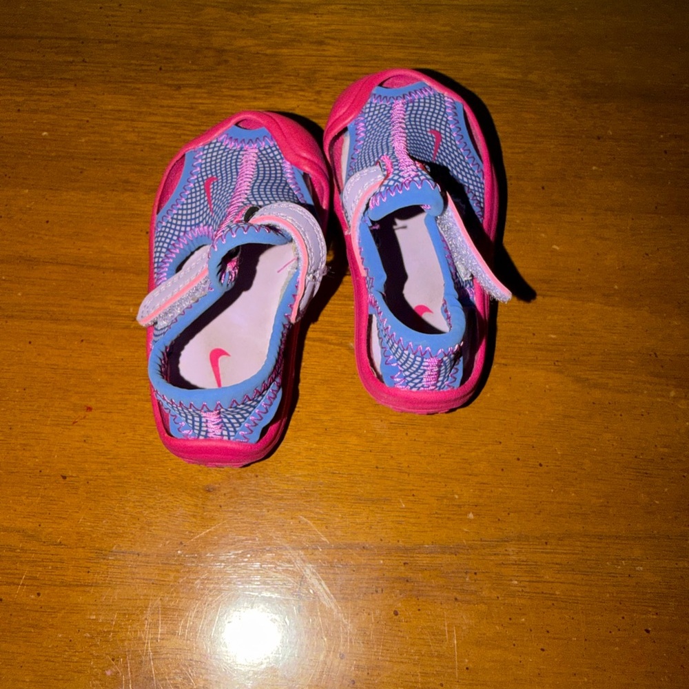 Nike Baby Pink and Blue Water Shoes - Picture 5 of 5